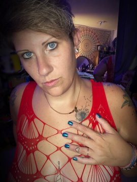 naiveNoémi de Gard, France